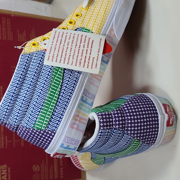 🏳️‍🌈VANS Sk8 Pride LGBTQ+ - Picture 11 of 11